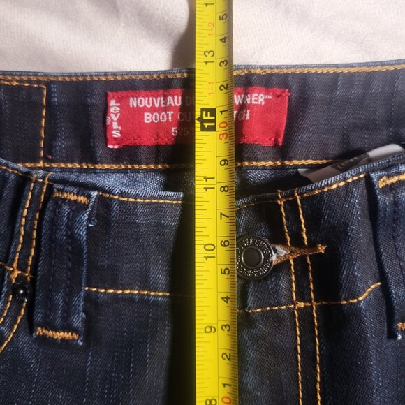 Levi's 525 "Nouveau Downtowner" Dark Wash Boot Cut Jeans - Size 10/L-M - Picture 12 of 13